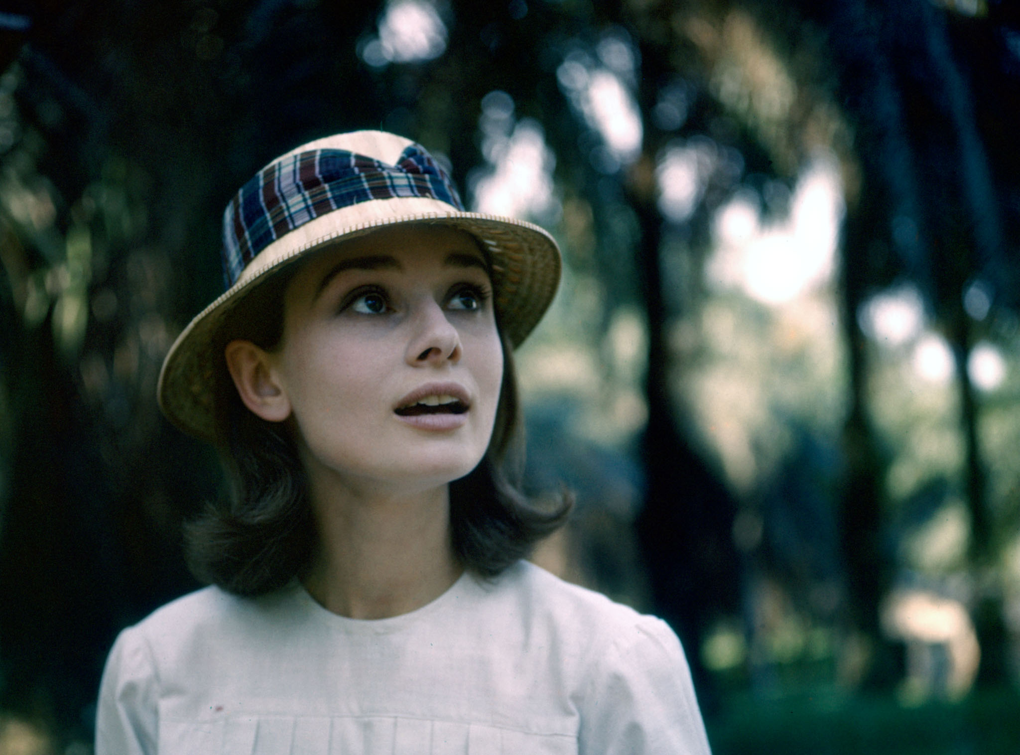 03_0221_hepburn_the_nuns_story_hat_portrait.jpg