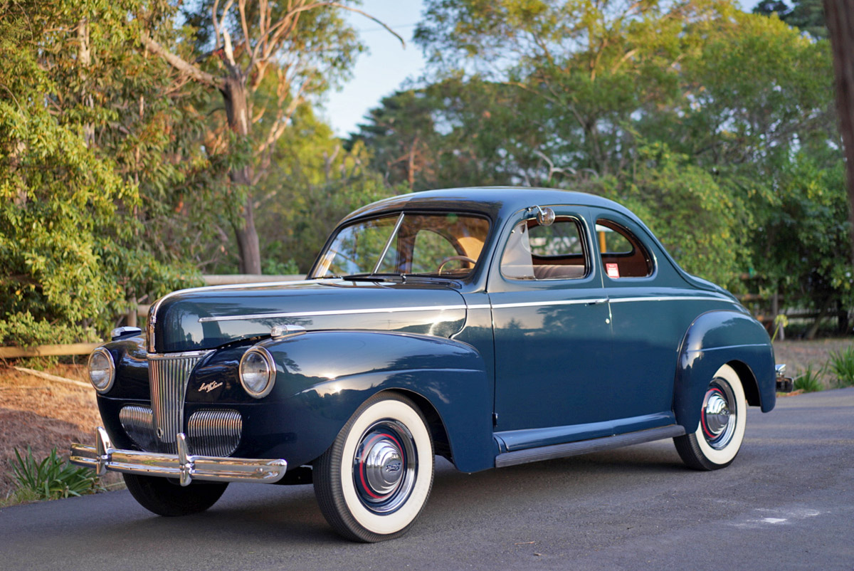 1941_Ford_Super_Deluxe.jpg