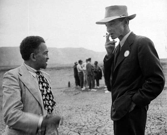 1945-09-Oppenheimer_Laurence_Trinity_Site.jpg