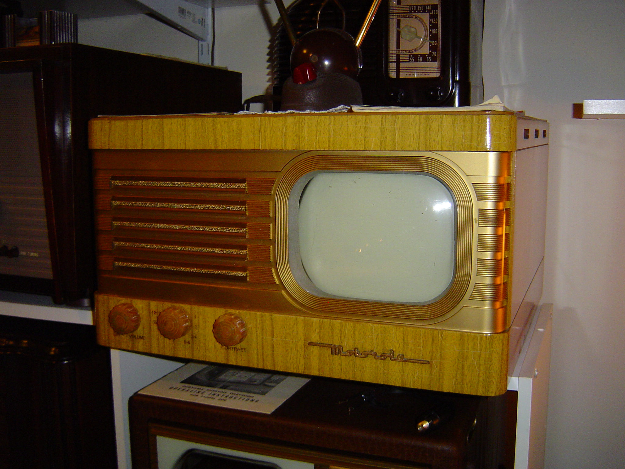 1948 Motorola TV-37.JPG