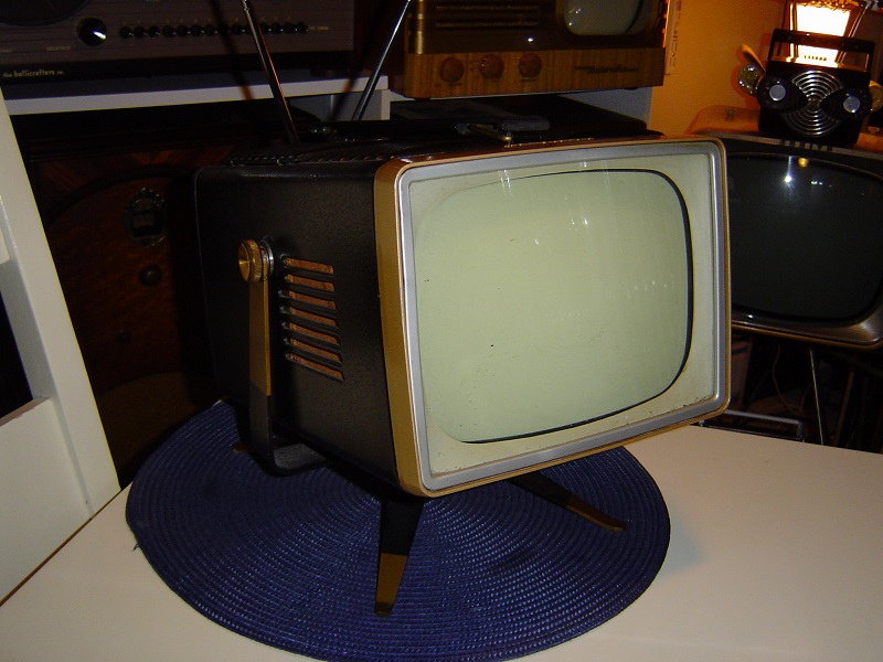 1956 RCA Victor 8-PT-7032.JPG