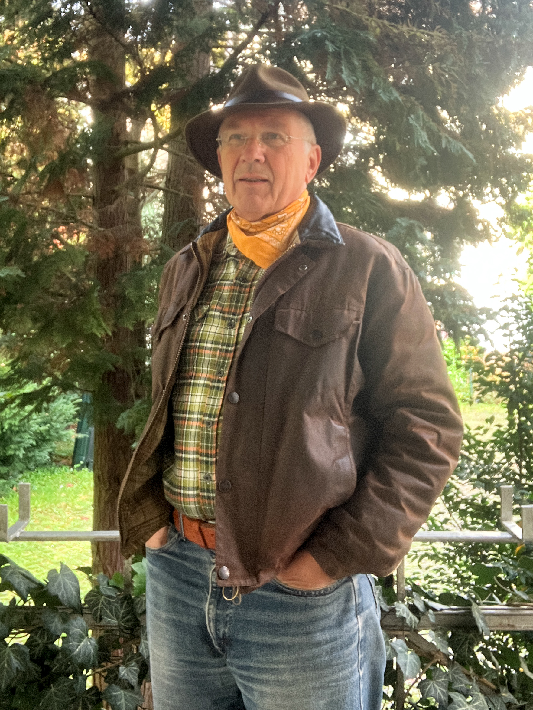 2026-10-23 Andreas mit Barbour Drover 03.jpg