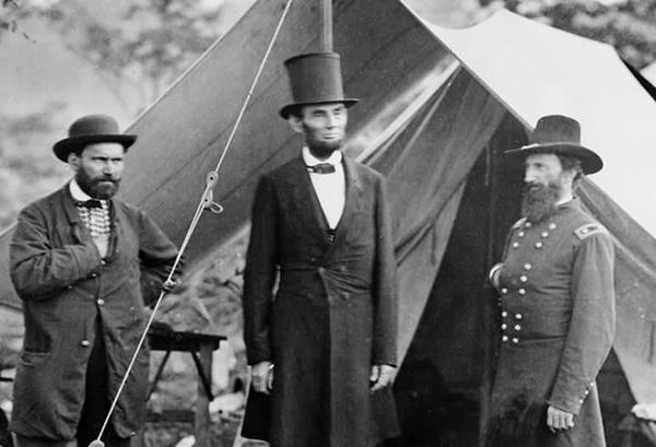 abraham_lincoln_top_hat2_grande.jpg