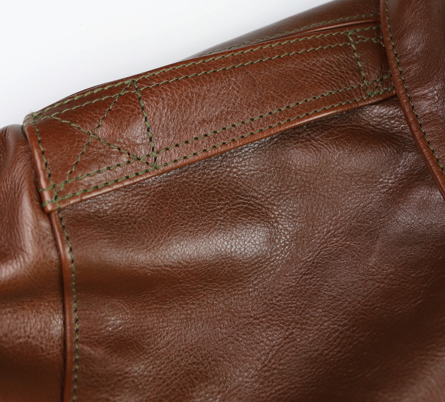 Aero 18775 A-2 Russet Vicenza Horsehide U3B epaulet.jpg