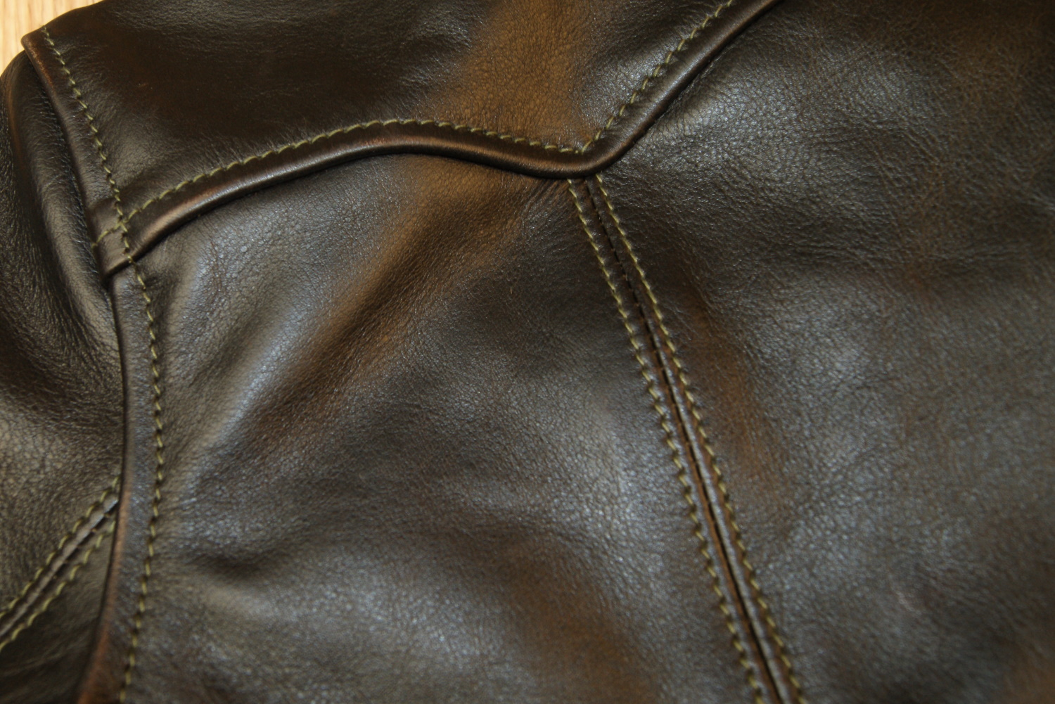 Aero 1920s Original Hercules Blackened Brown Vicenza Horsehide SUV1 yoke.jpg