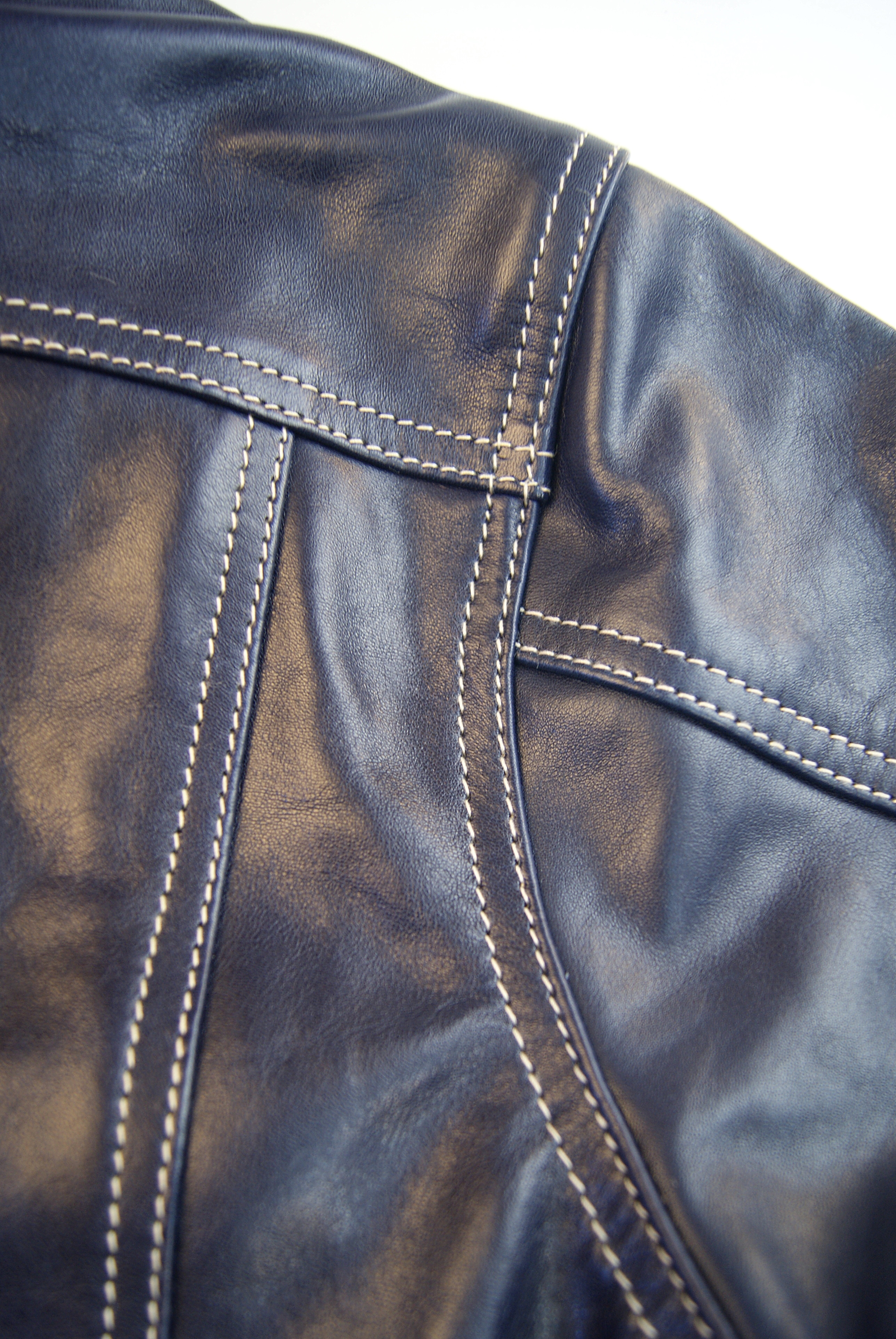 Aero 557XX Blue Vicenza Horsehide EDN8 Shoulder 1.jpg