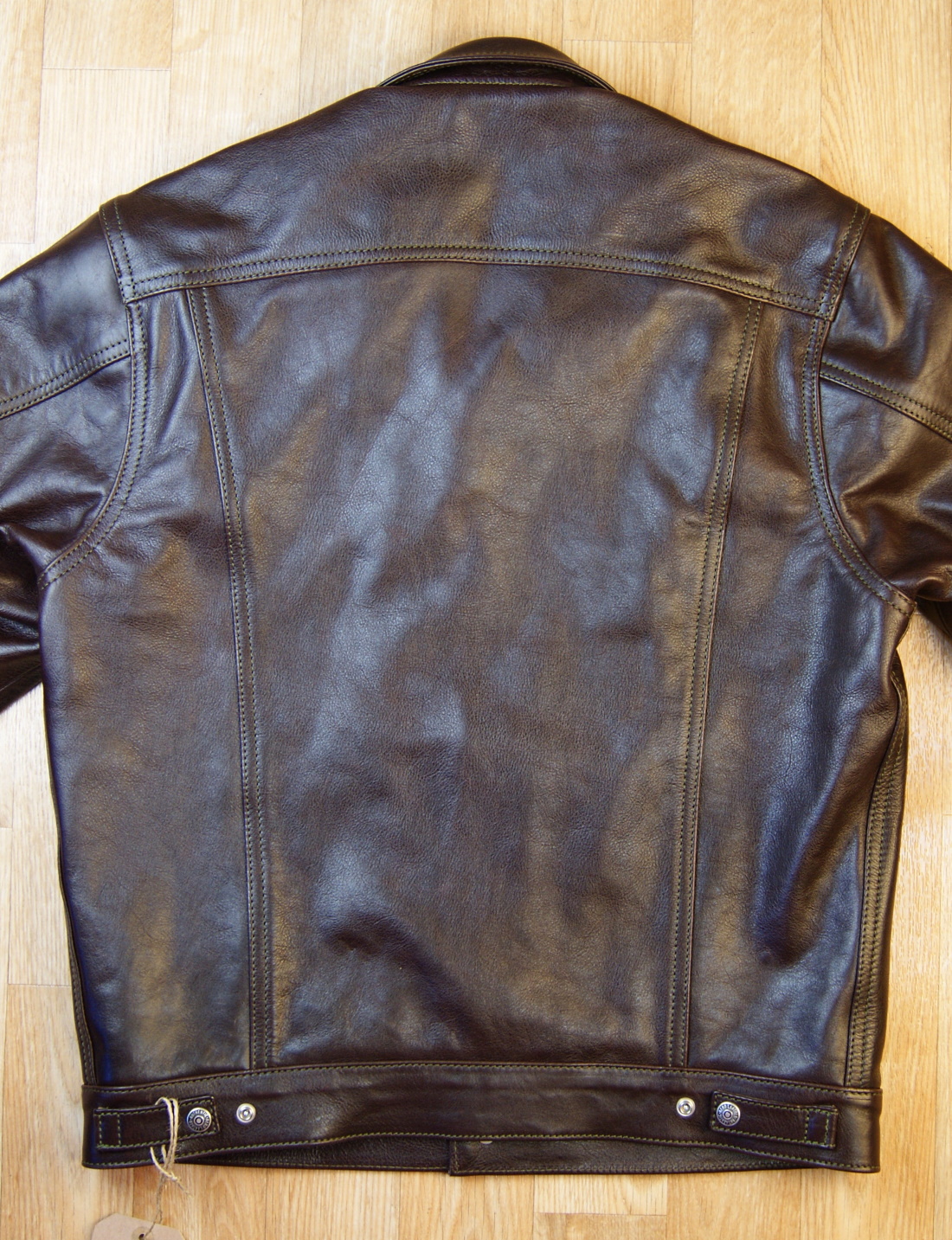 Aero 557XX Type 3 Dark Seal Vicenza Horsehide CAM back.jpg