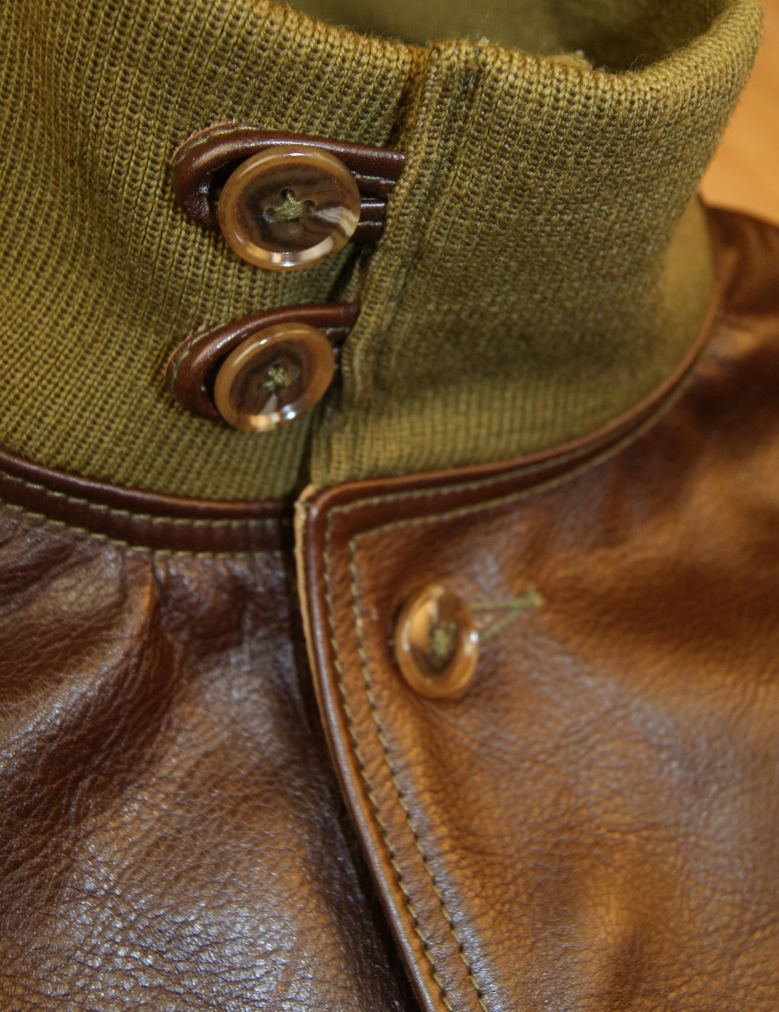 Aero A-1 Seal Vicenza Horsehide 5NK buttons on collar.jpg