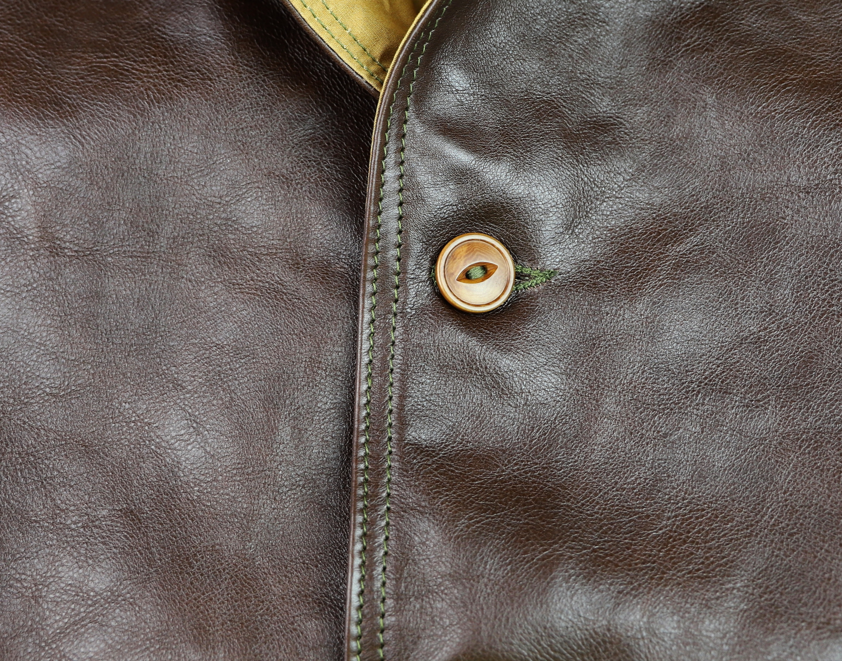 Aero A-1 Seal Vicenza Horsehide AF3B button.jpg