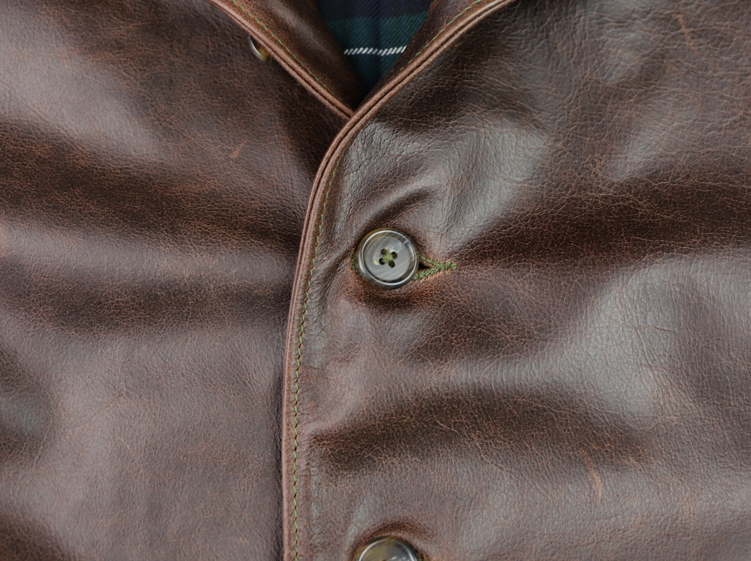 Aero Aeromarine Battered Brown Steerhide horn buttons.jpg