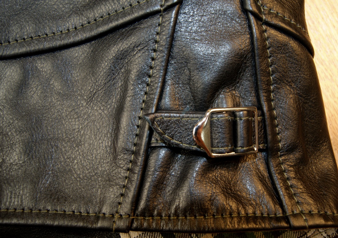 Aero Aeromarine Black Vicenza Horsehide XE8 side strap.jpg