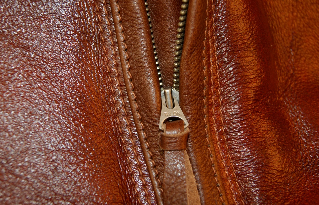 Aero ANJ-4 Redskin with Russet Vicenza Horsehide trim size 40 zipper.jpg