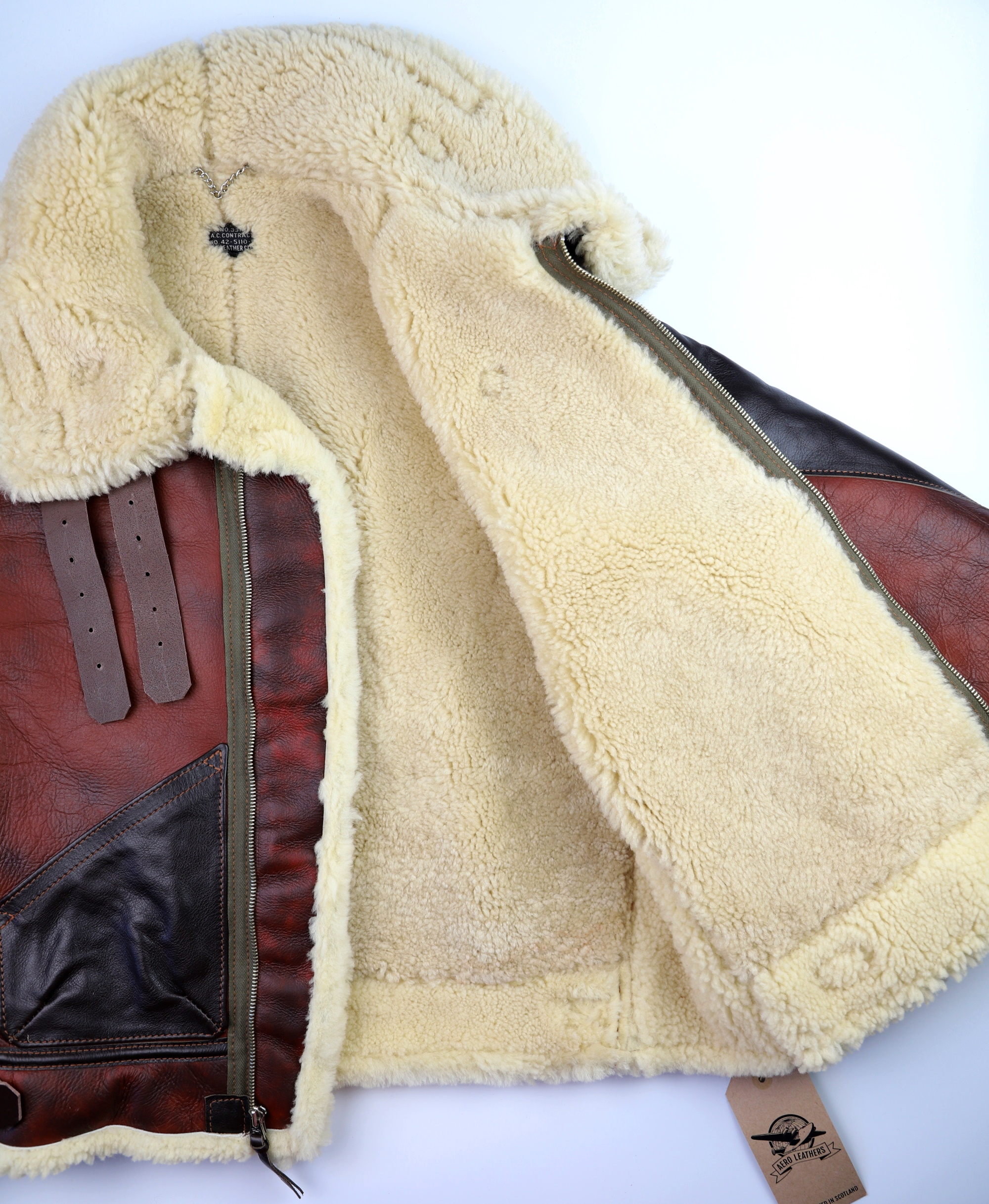 Aero B-3 Redskin Shearling 6BU open.jpg