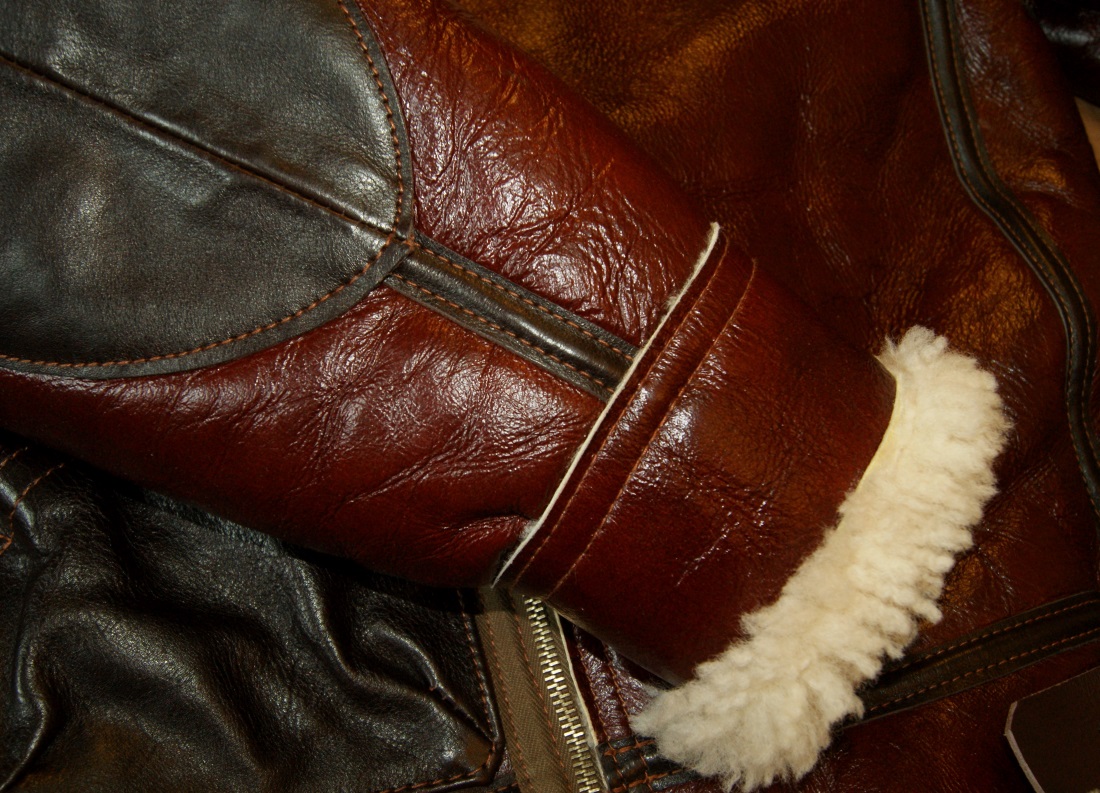 Aero B-3 Redskin Shearling Dark Seal Vicenza Horsehide size 40 sleeve.jpg