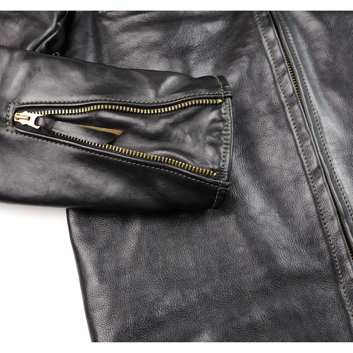 Aero Board Racer Black Badalassi Cowhide Gently Worn JW9 sleeve zipper IG square.jpg