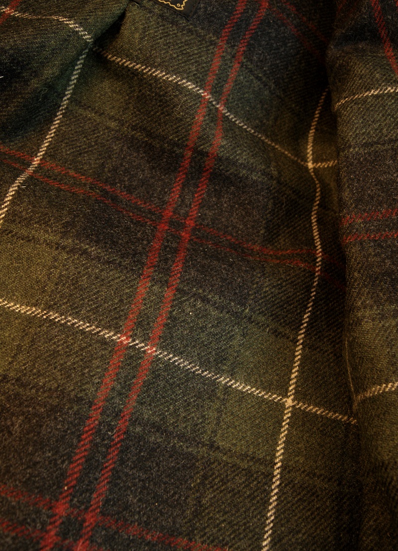 Aero Board Racer Black CXL Steerhide CC9 Patriot Talla Waverley Tweed close-up.jpg