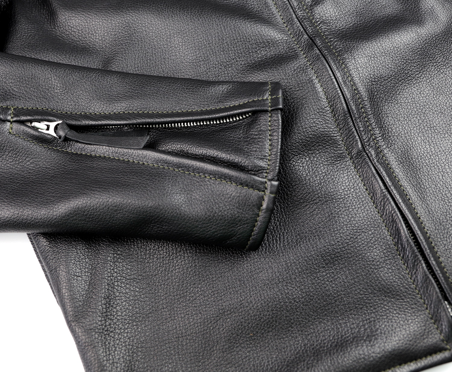 Aero Board Racer Black Goatskin N29 sleeve zipper.jpg