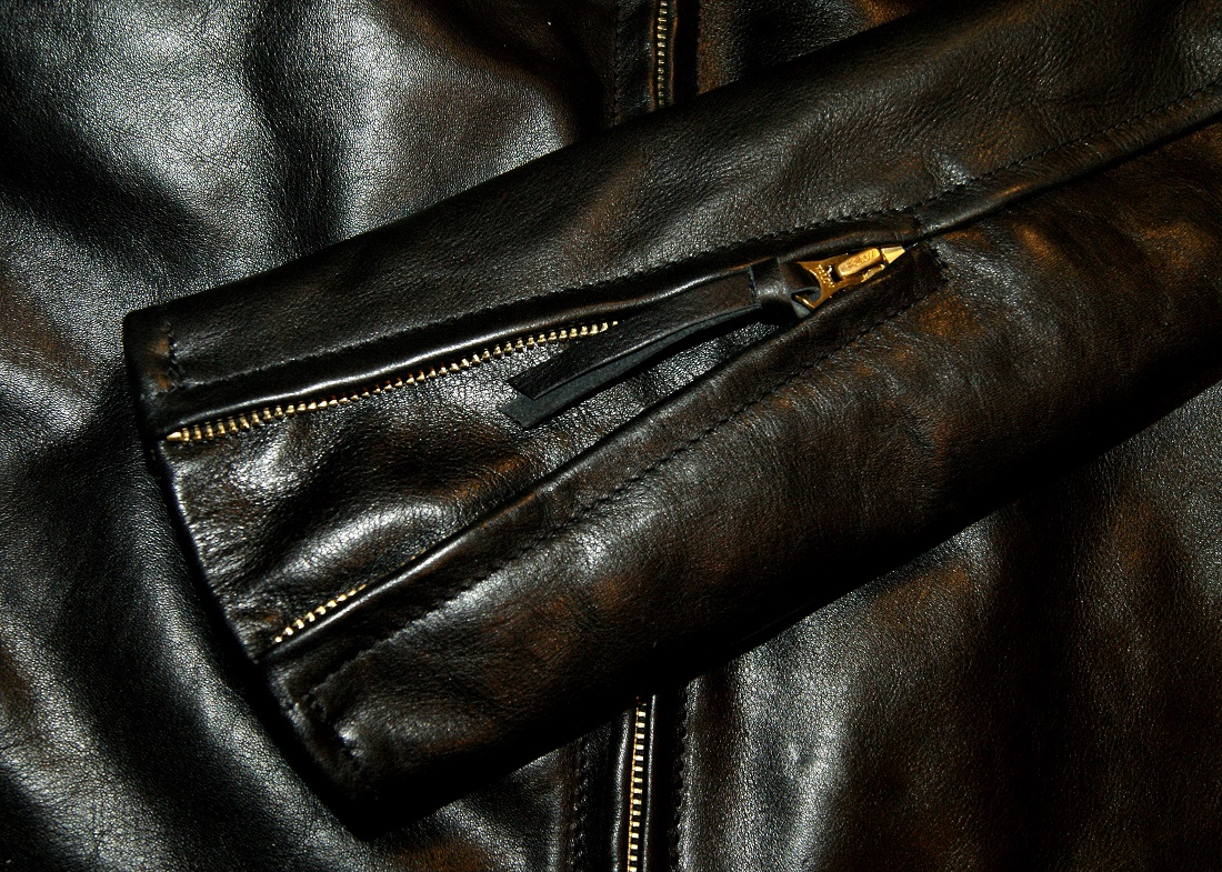 Aero Board Racer Black Vicenza Horsehide 29 sleeve zip smaller.jpg