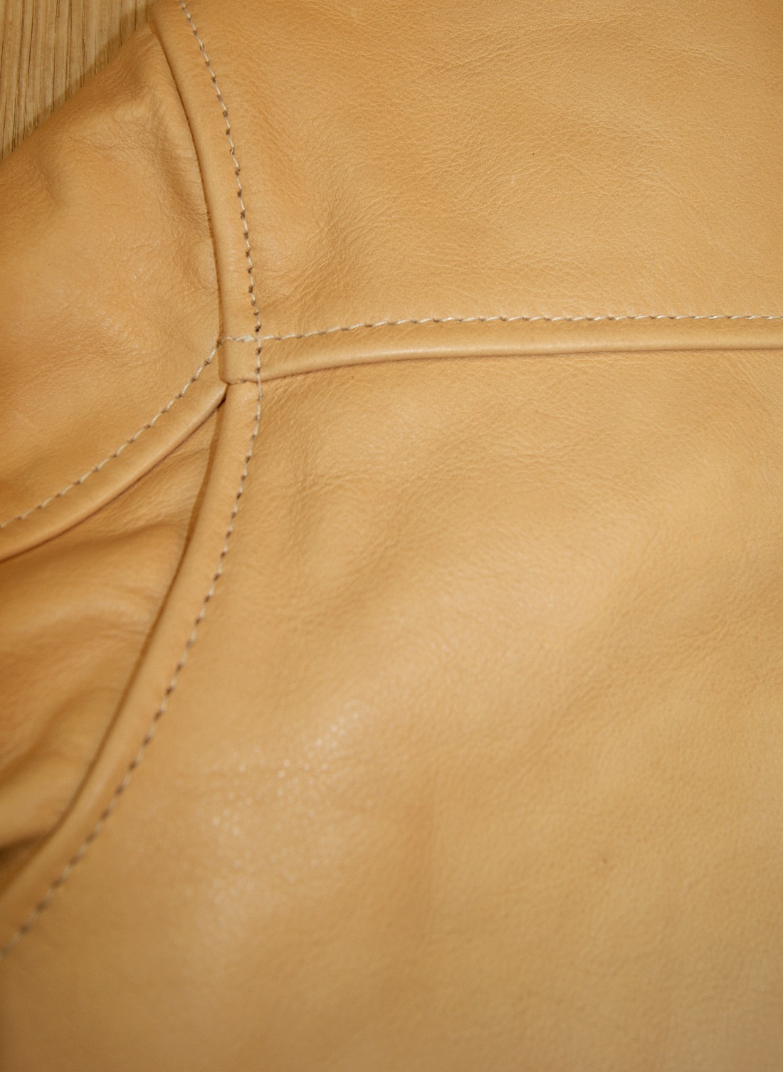 Aero Board Racer Natural Vicenza Horsehide PDE back yoke.jpg