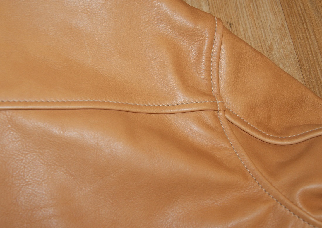 Aero Board Racer Natural Vicenza Horsehide W9L shoulder grain.jpg