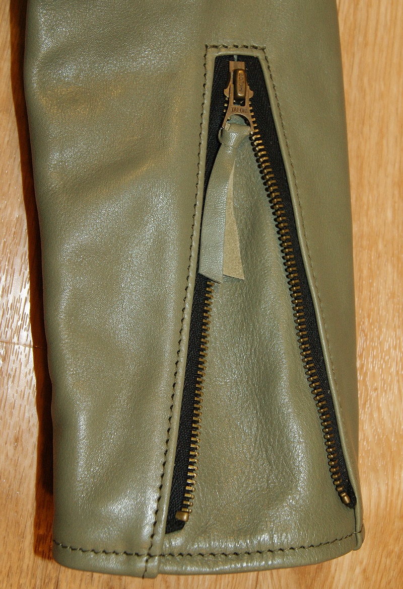 Aero Board Racer Olive Vicenza Horsehide sleeve.jpg