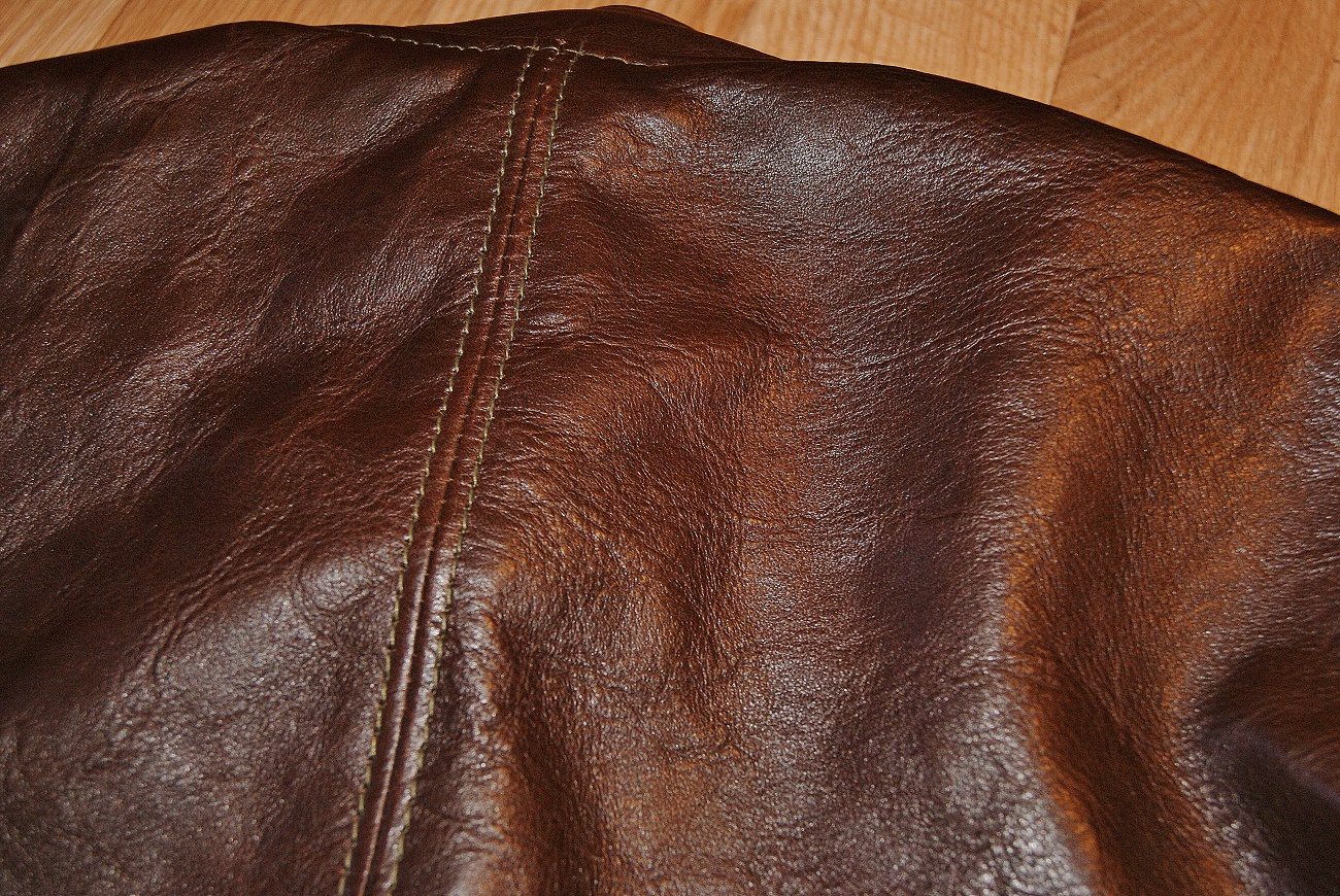 Aero Board Racer Seal Vicenza Horsehide upper backsmaller.jpg