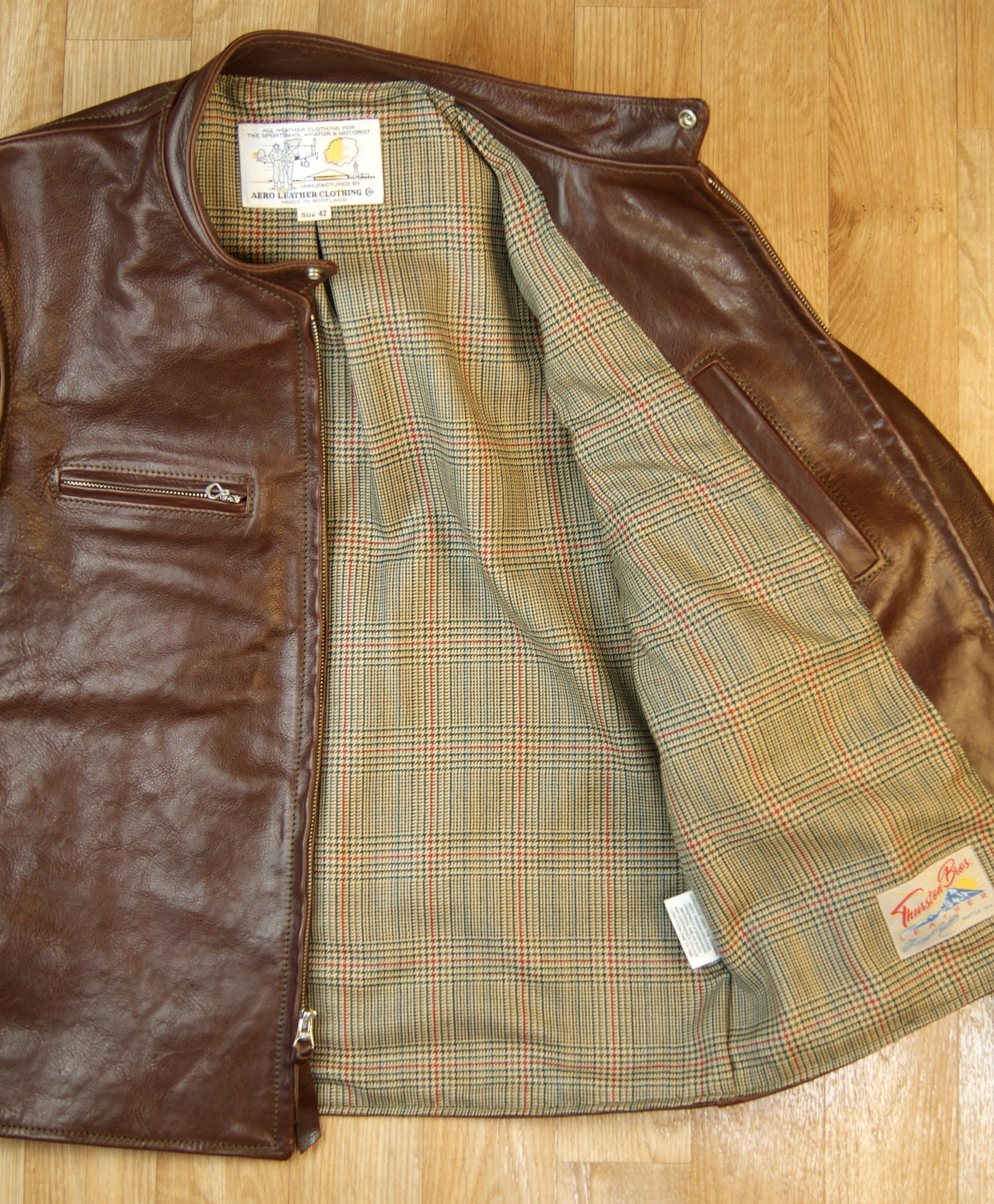 Aero Board Racer Tobacco Badalassi Cowhide 7NC Minto Check Tweed lining.jpg