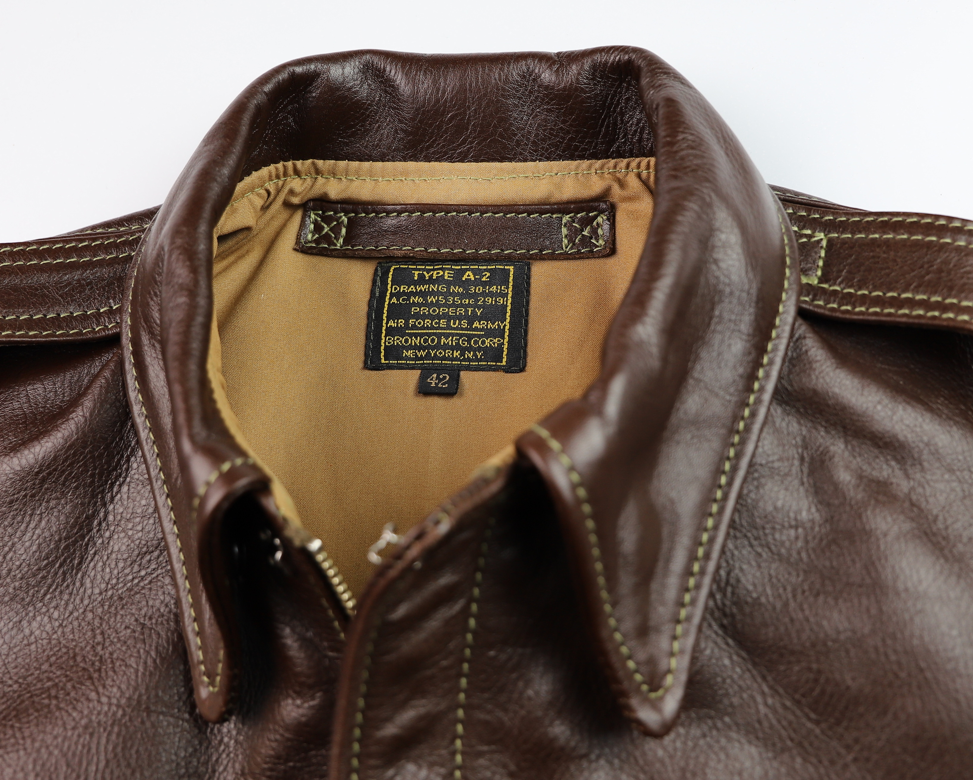 Aero Bronco A-2 Seal Vicenza Horsehide 7QL collar.jpg