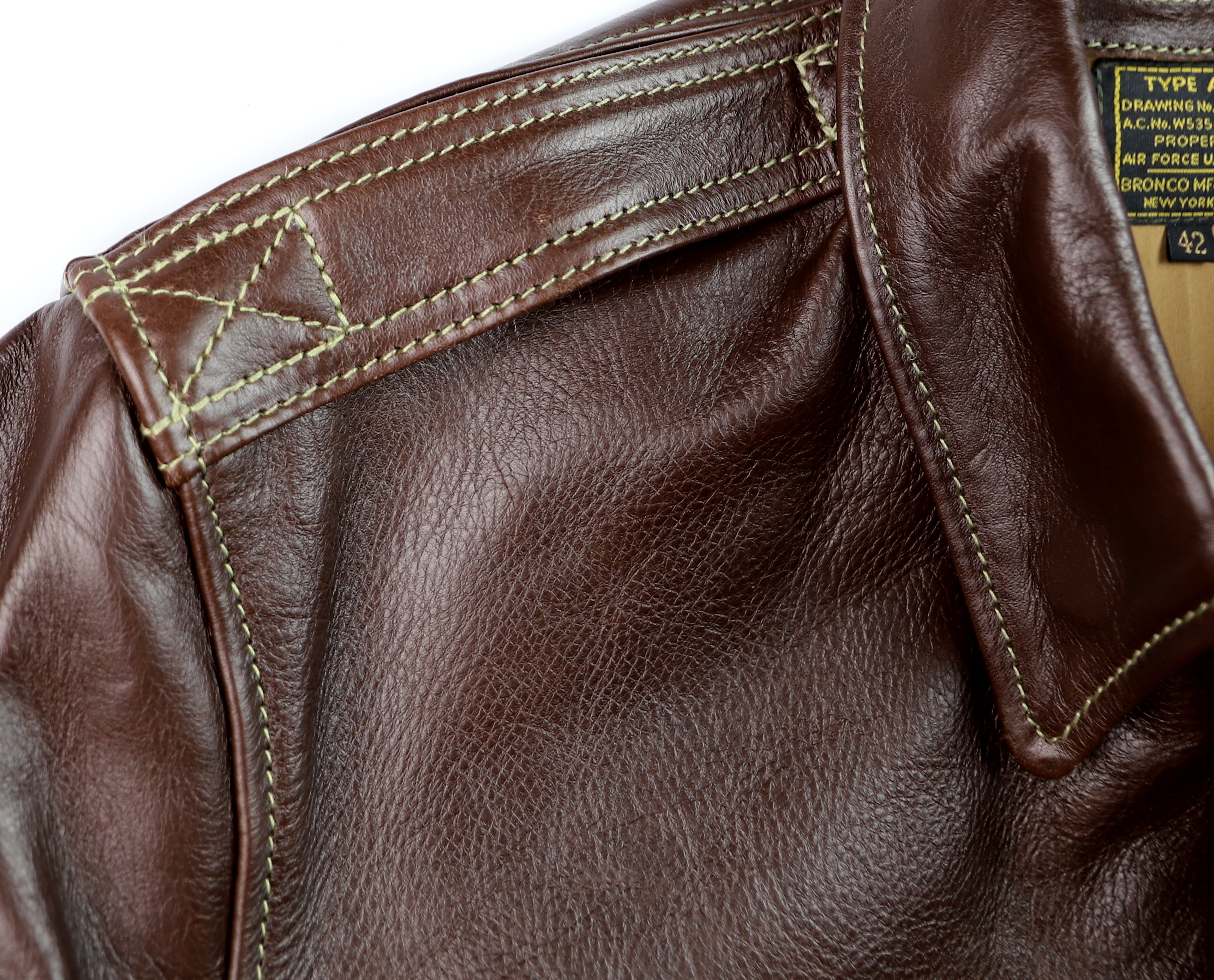 Aero Bronco A-2 Seal Vicenza Horsehide 7QL epaulet.jpg