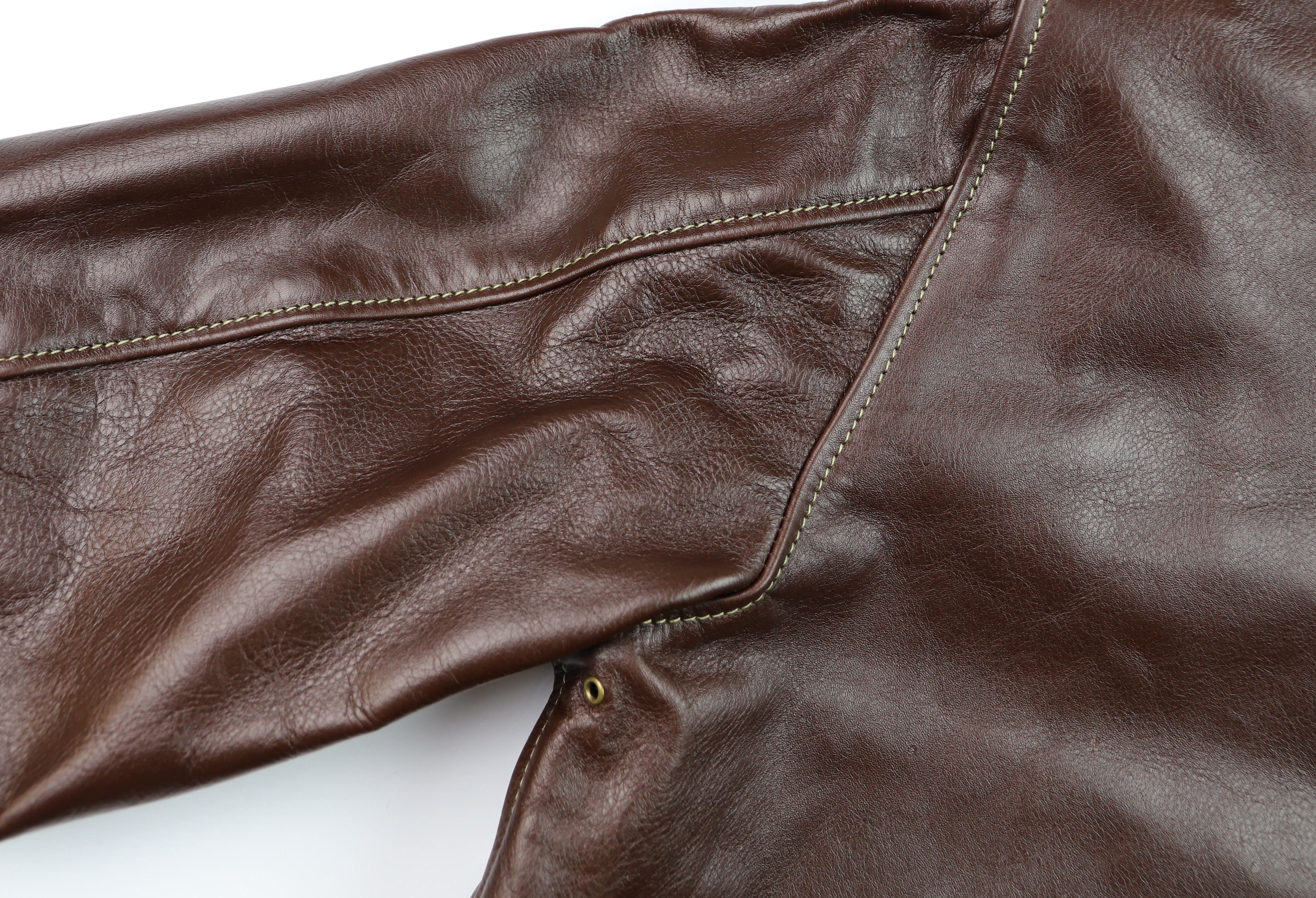 Aero Bronco A-2 Seal Vicenza Horsehide 7QL sleeve grain.jpg