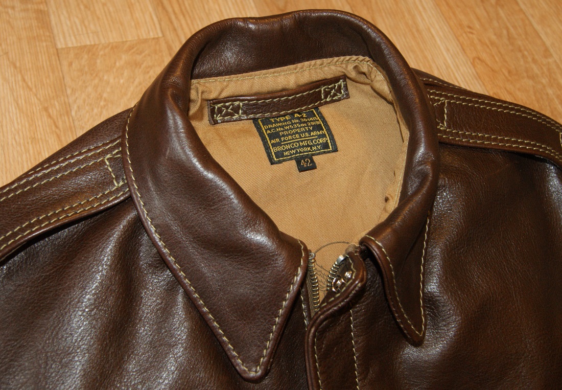 Aero Bronco A-2 Seal Vicenza Horsehide size 42 82D collar.jpg