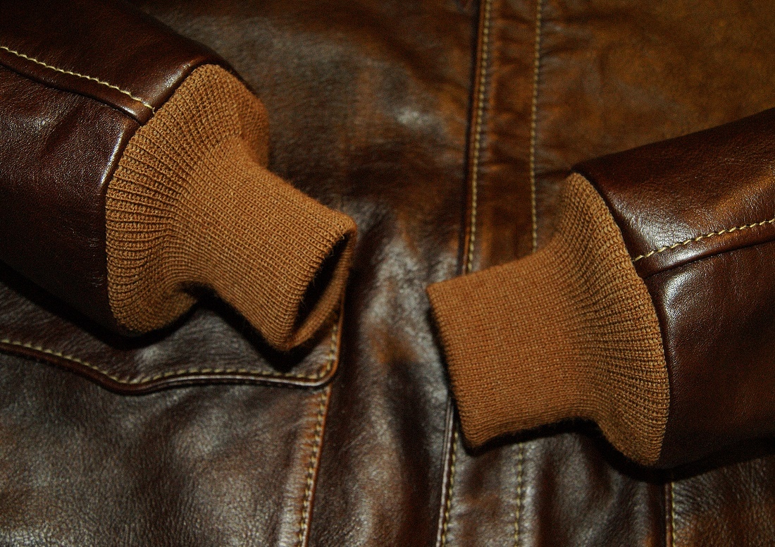 Aero Bronco Seal Vicenza Horsehide 44 cuffs.jpg