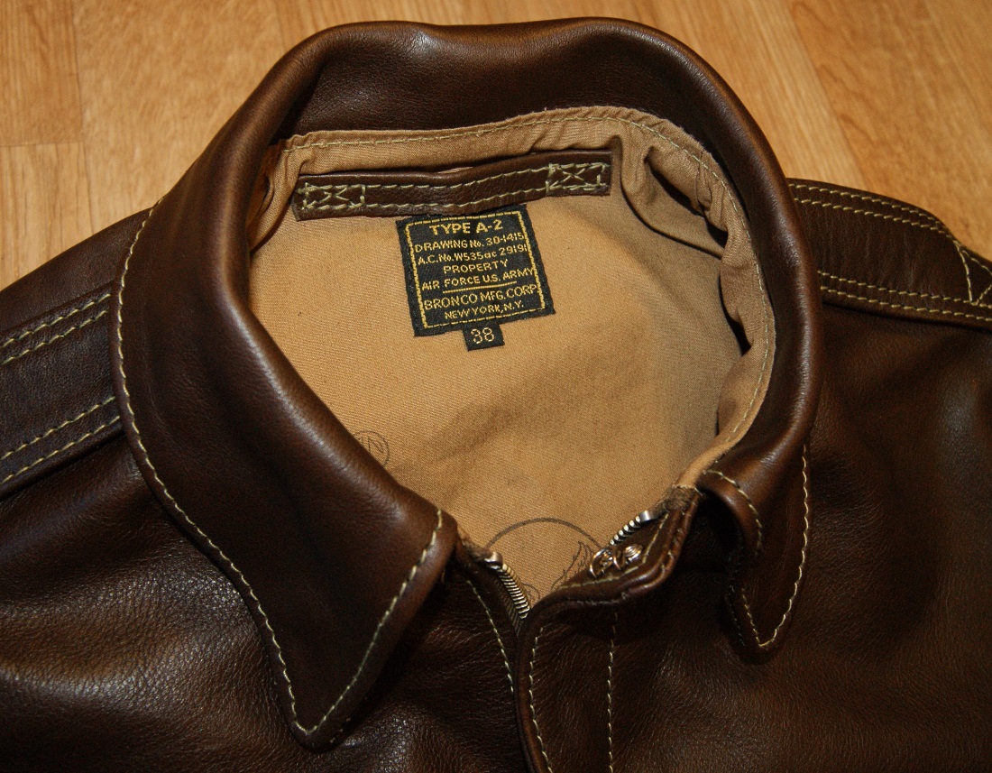 Aero Bronco Seal Vicenza Horsehide 7M3 collar.jpg