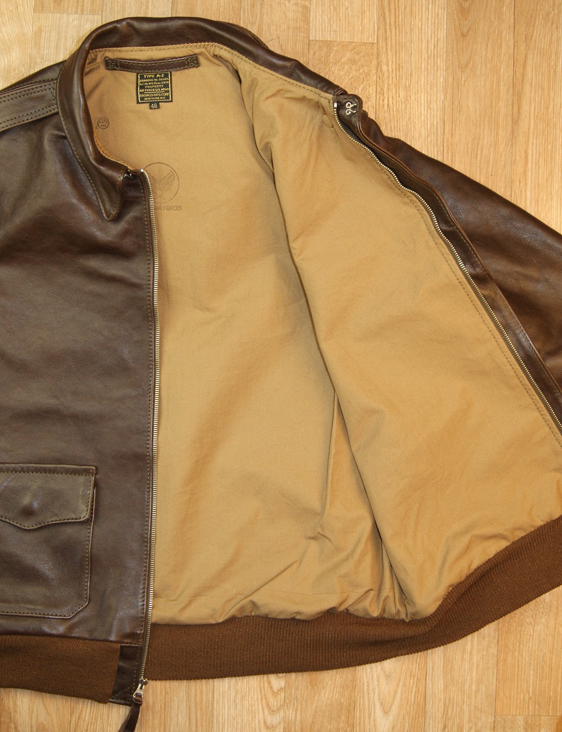 Aero Bronco Seal Vicenza Horsehide DJU5 open lining.jpg