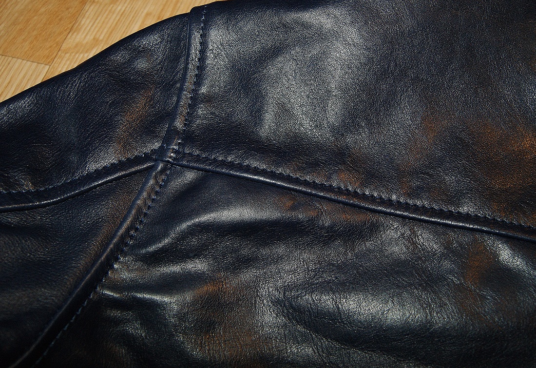 Aero Buco Board Racer in Blue Vicenza Horsehide shoulder grain.jpg