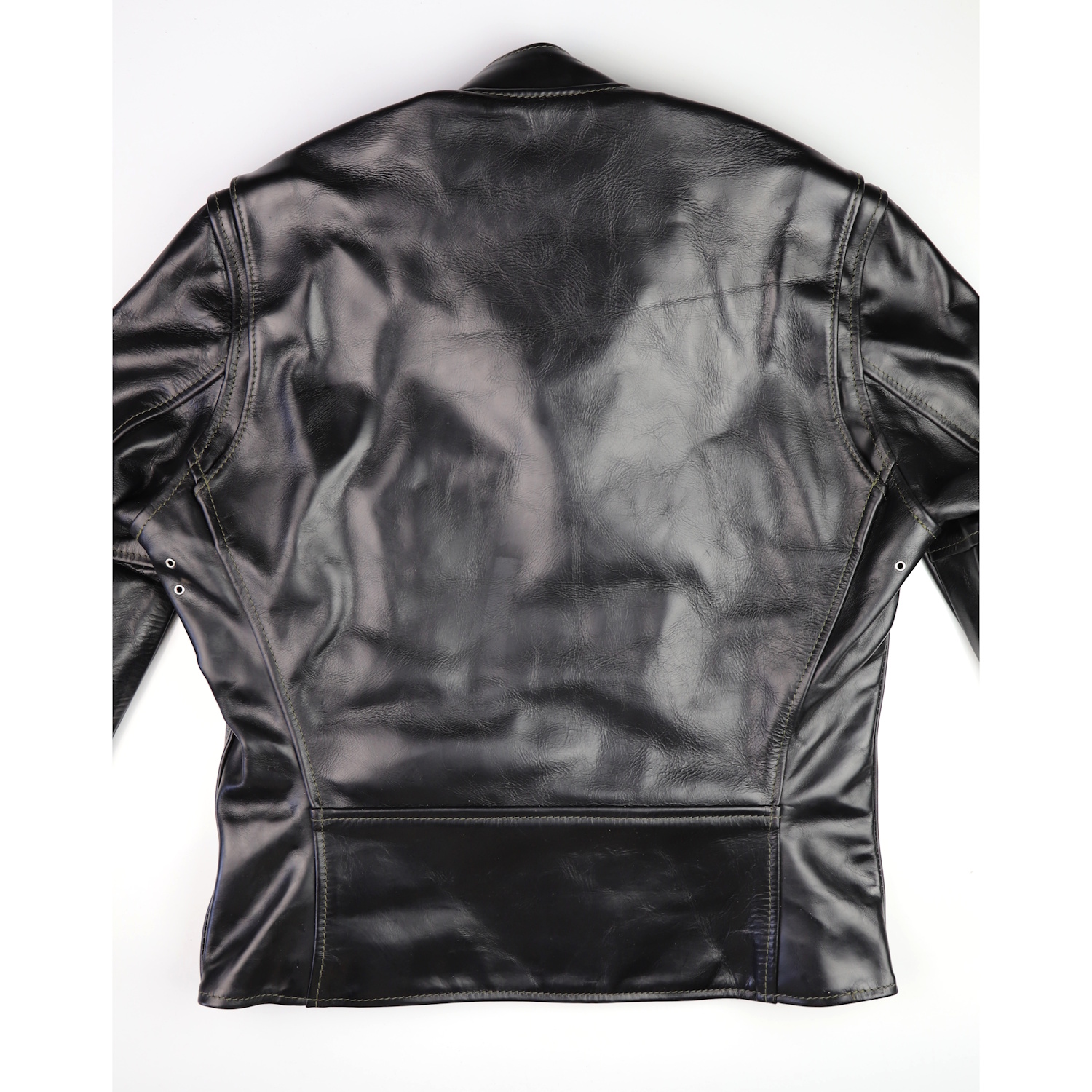 Aero Cafe Racer Black CXL Steerhide KW6 back IG square.jpg