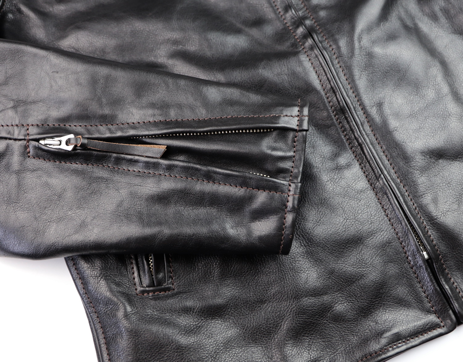 Aero Cafe Racer Blackened Brown Vicenza Horsehide DE6G sleeve zipper.jpg