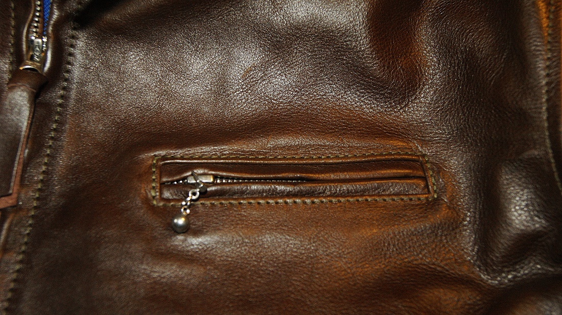 Aero Cafe' Racer Seal Vicenza Horsehide chest pocket.jpg