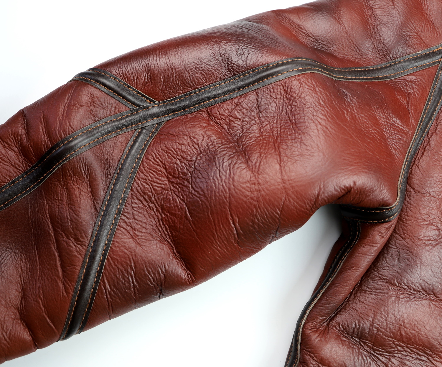 Aero D-1 Redskin Dark Seal Horsehide trim 7ET sleeve seams.jpg