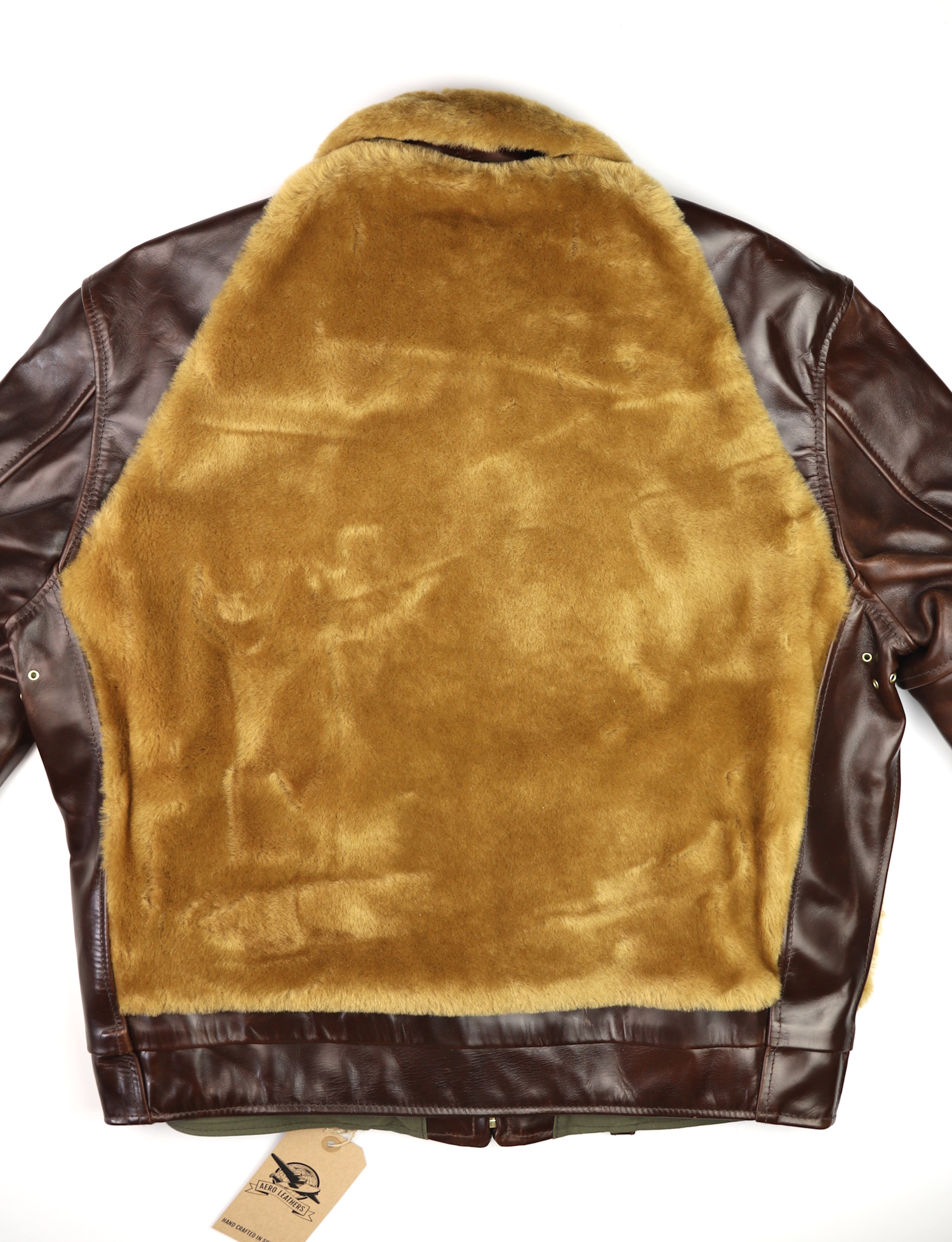 Aero Grizzly Brown CXL FQHH Golden Fur back.jpg