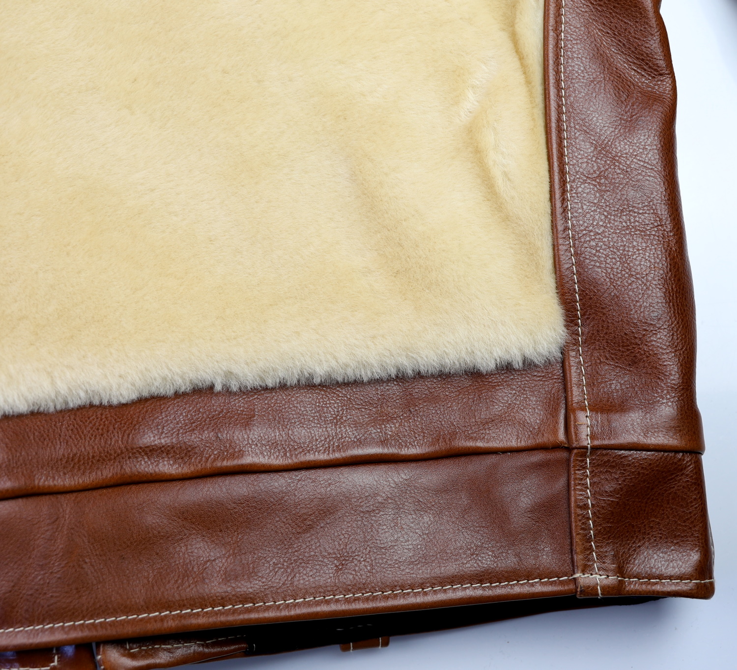 Aero Grizzly Russet Badalassi Blonde Fur lower back.jpg