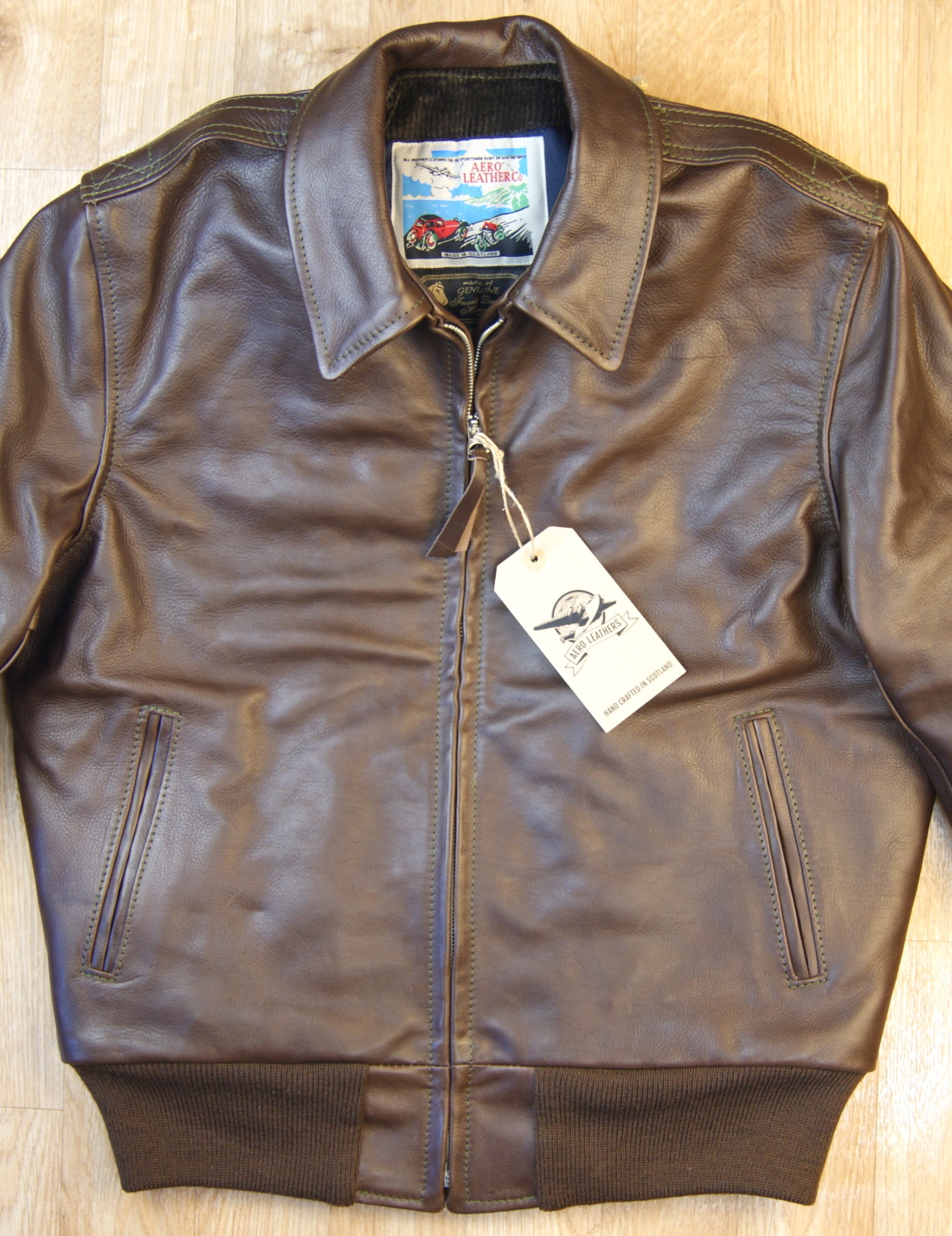 Aero Happy Days Seal Vicenza Horsehide front.jpg