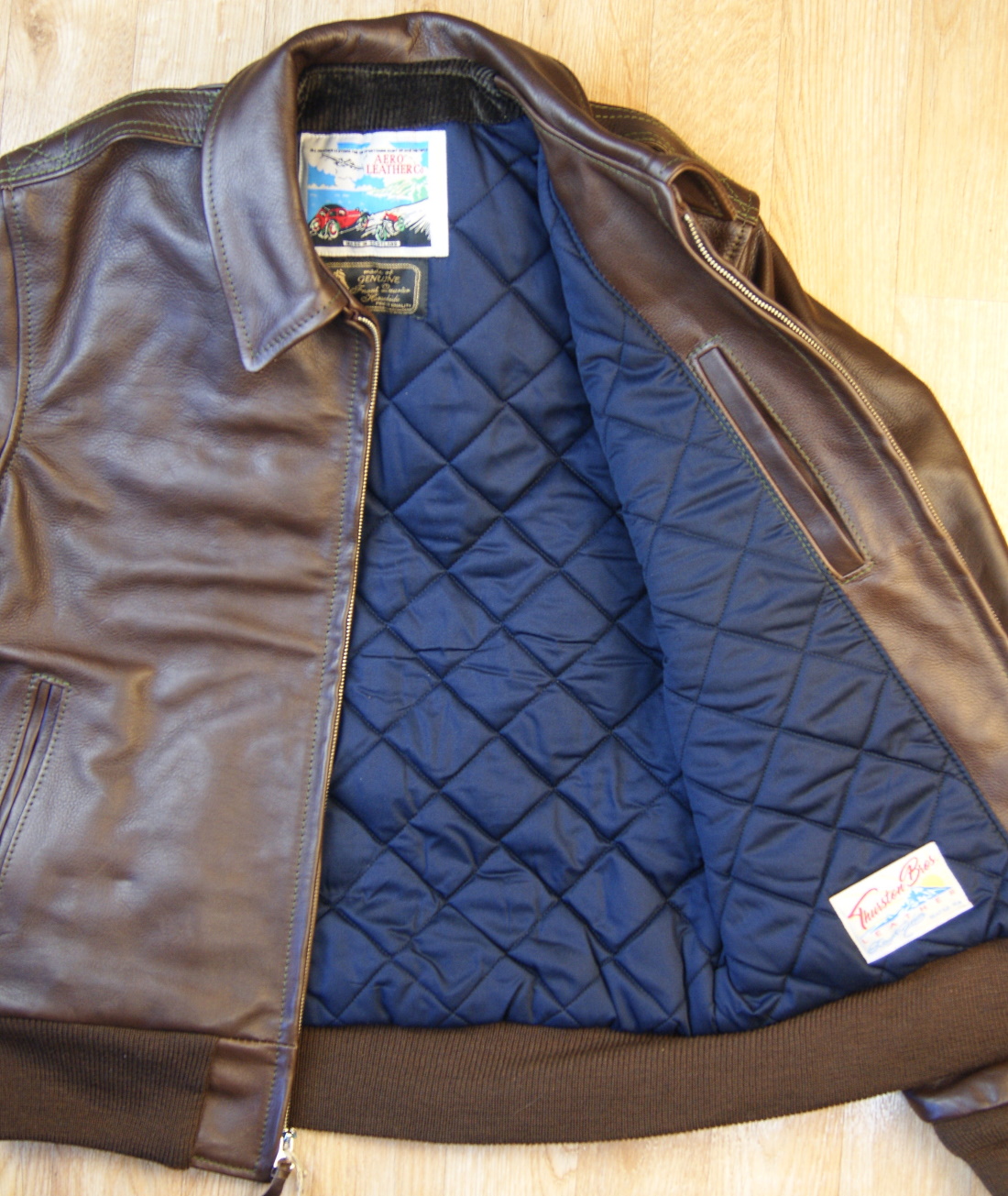 Aero Happy Days Seal Vicenza Horsehide navy quilted lining.jpg