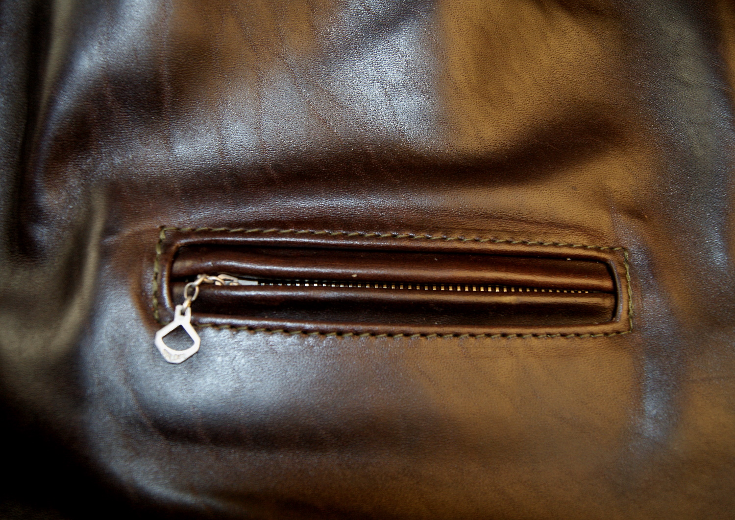 Aero Highwayman Brown CXL FQHH ENQ chest pocket.jpg