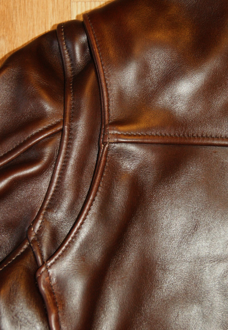 Aero Highwayman Brown CXL Steerhide 6HB shoulder gusset.jpg