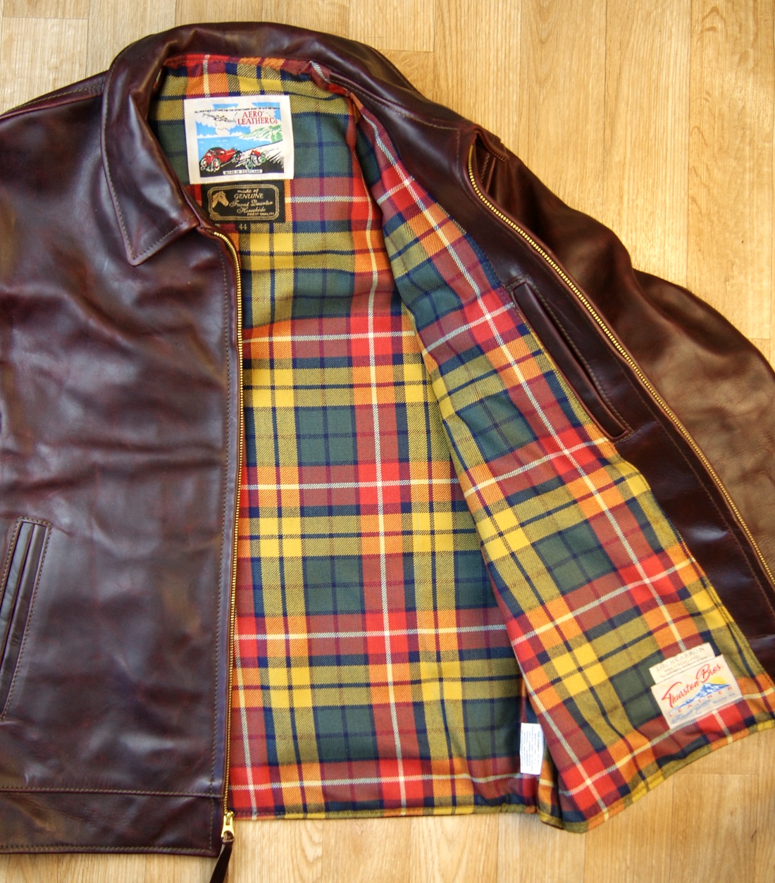 Aero Highwayman Cordovan CXL FQHH VU2 Buchanon Reproduction tartan lining.jpg