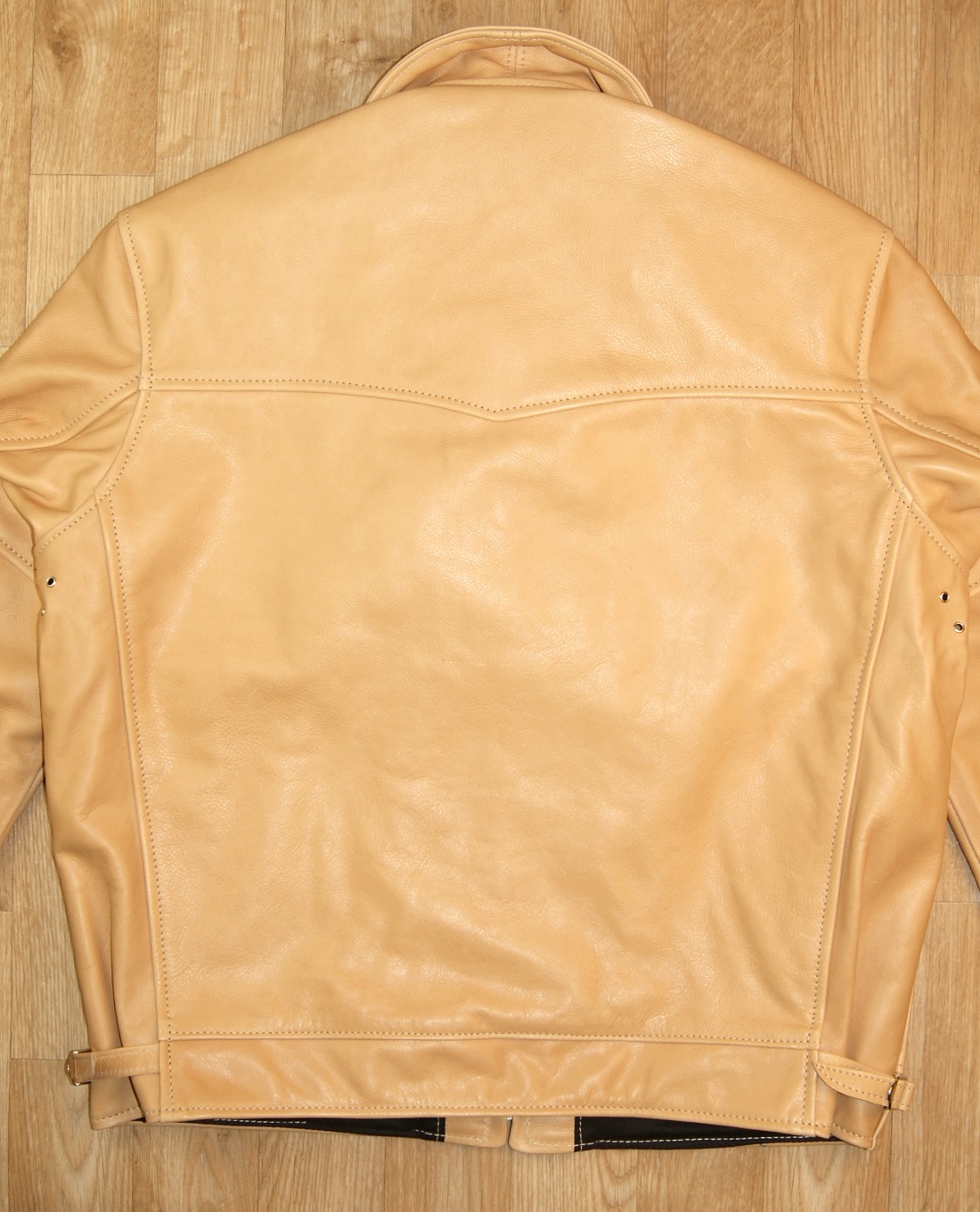 Aero Highwayman Natural Vicenza Horsehide back.jpg