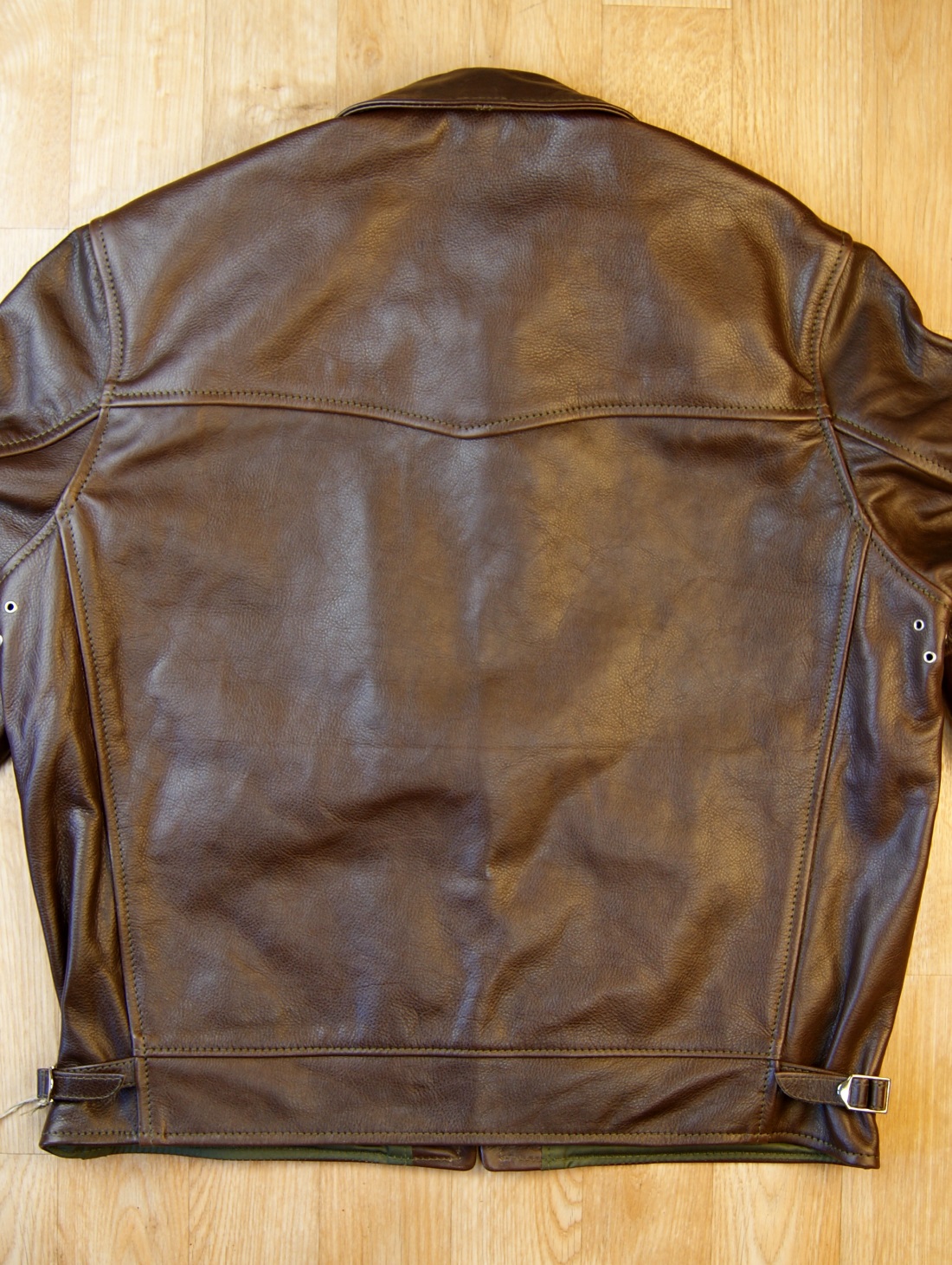 Aero Highwayman Seal Vicenza Horsehide BD77 back.jpg