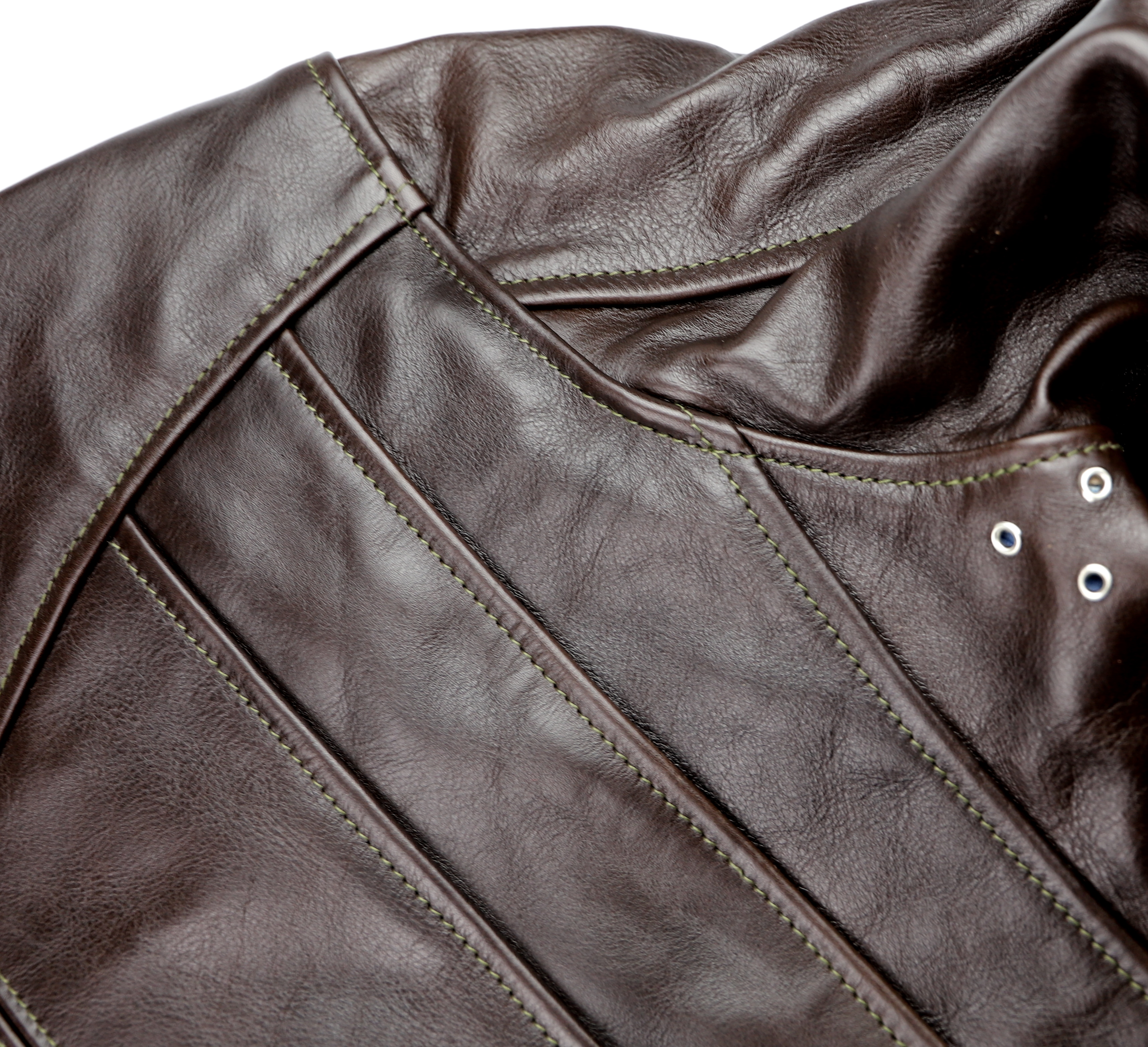 Aero Hooch Hauler Dark Seal Vicenza Horsehide LDU6 shoulder seam.jpg