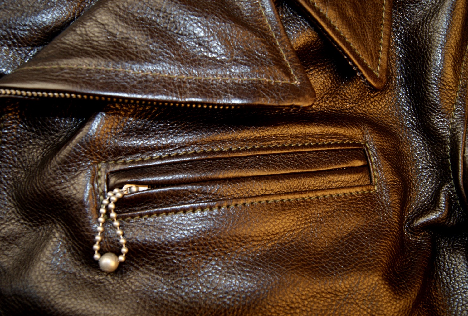 Aero Hooch Hauler Dark Seal Vicenza Horsehide SMX1 chest pocket.jpg